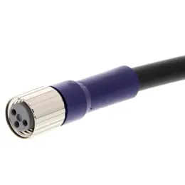 OMR_XS3F-LM8PVC3SxM.jpg