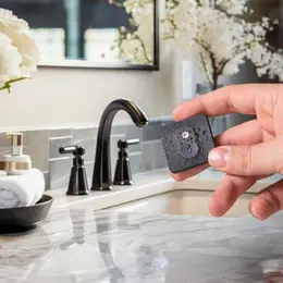 Shelly_black-bathroom-625x625.jpg